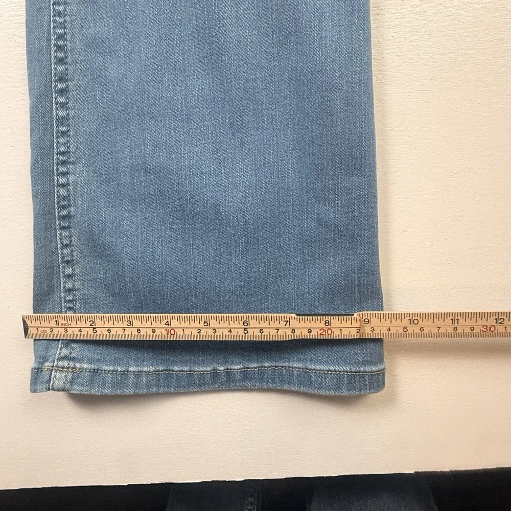 New Shyanne Women's Mid Rise Bootcut Jeans‎ Size 30/32 Light Wash Flare